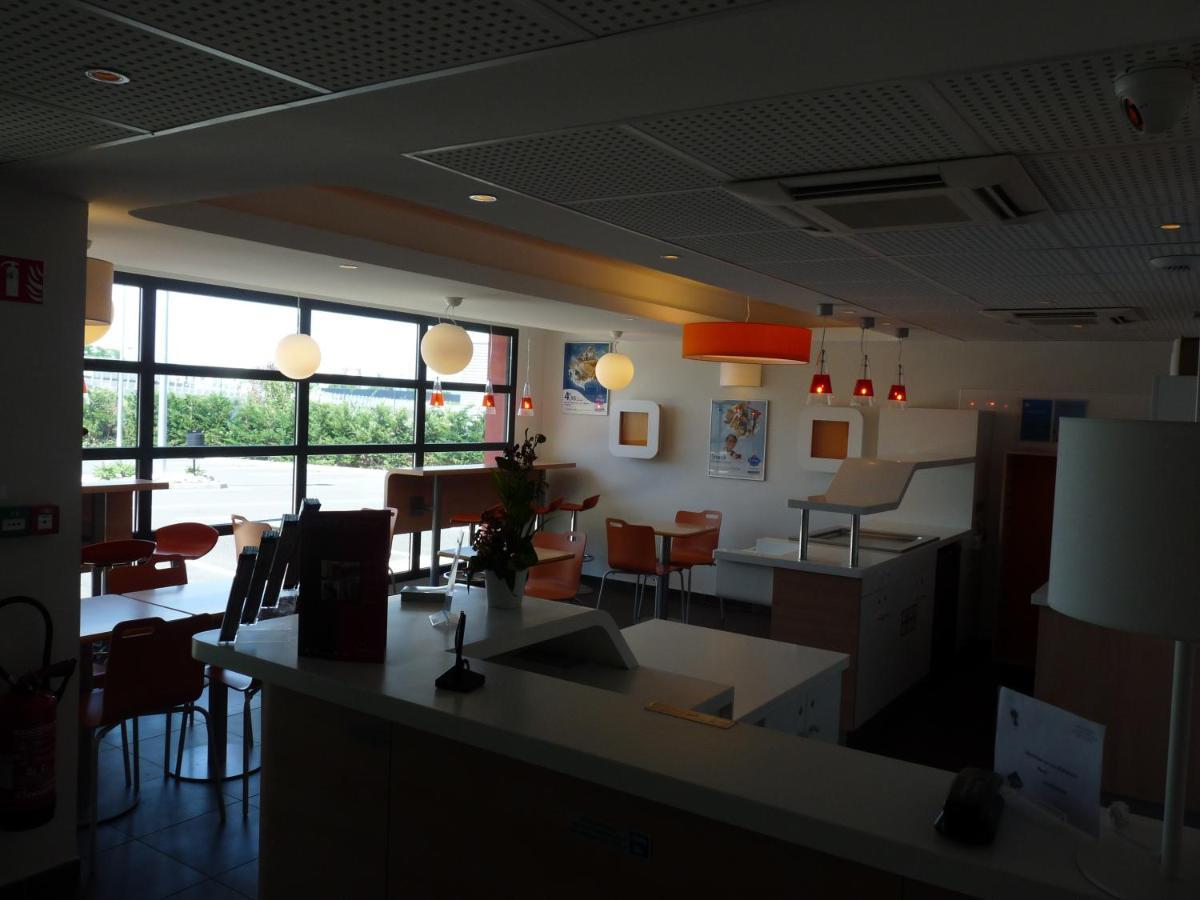 Ibis Budget Montauban Les Chaumes Exterior photo