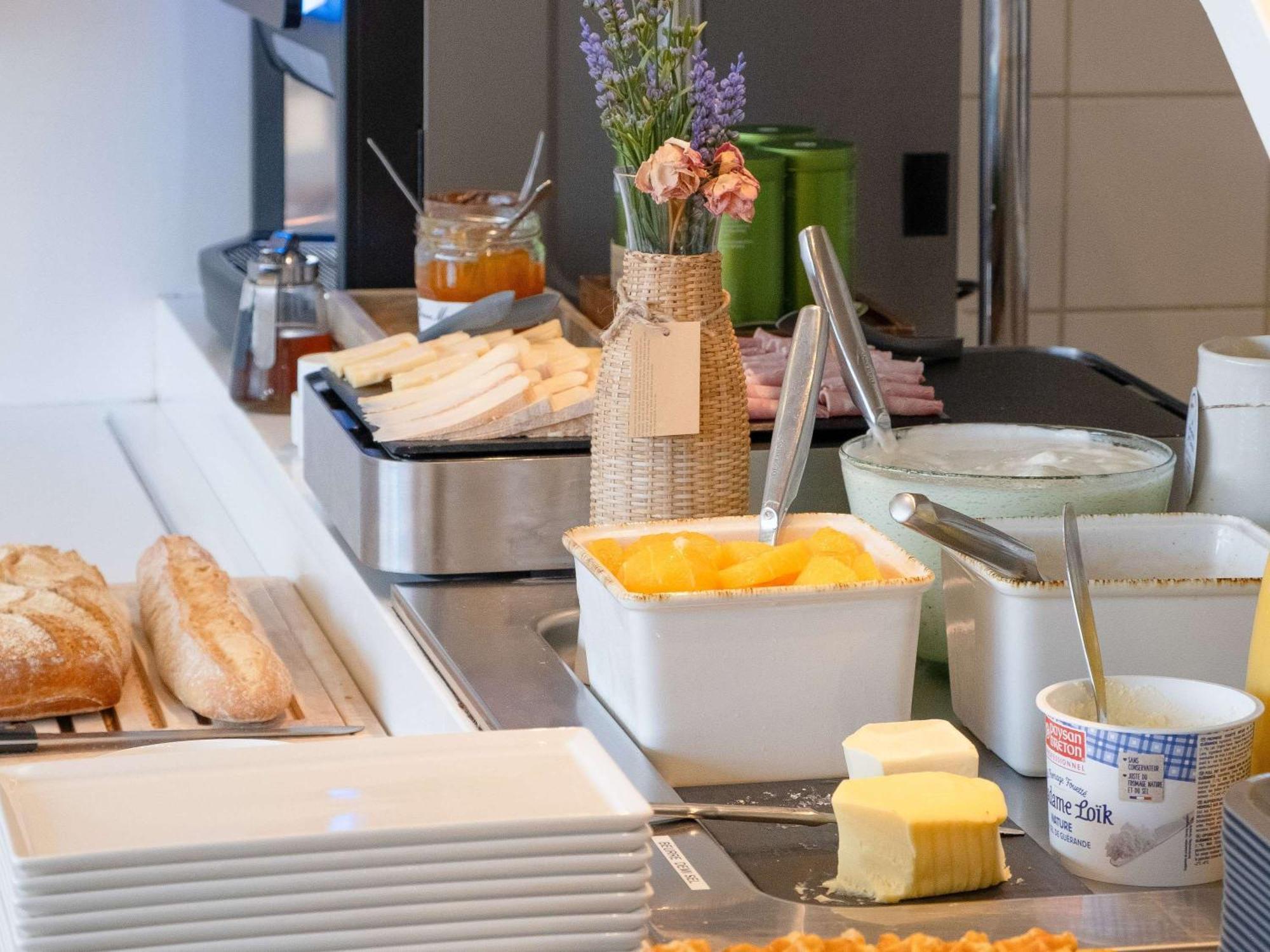 Ibis Budget Montauban Les Chaumes Exterior photo