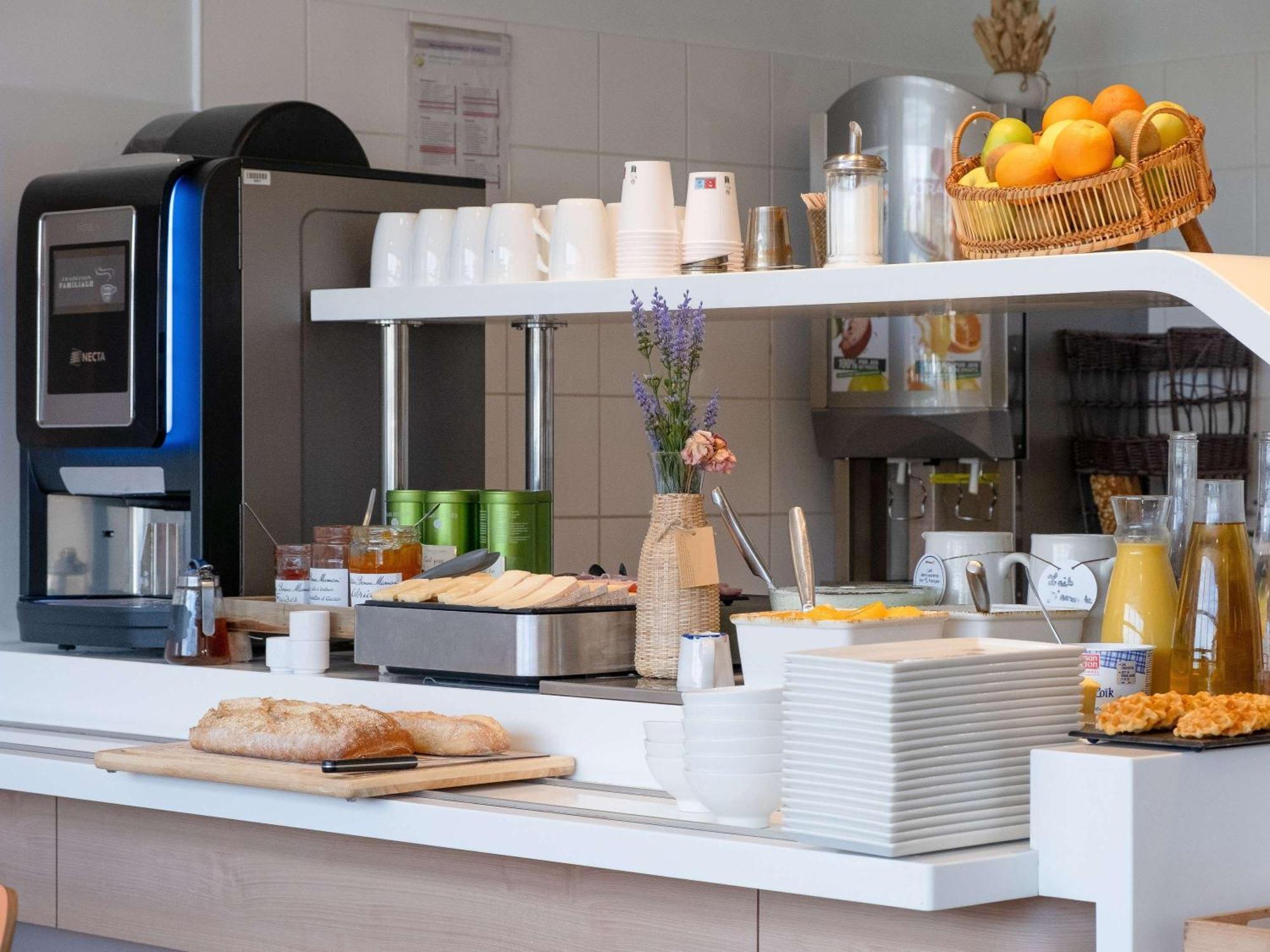 Ibis Budget Montauban Les Chaumes Exterior photo