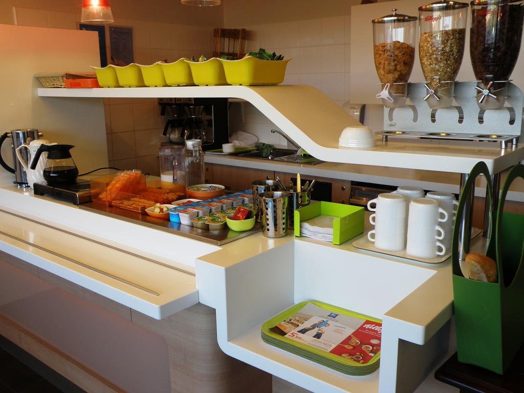 Ibis Budget Montauban Les Chaumes Exterior photo