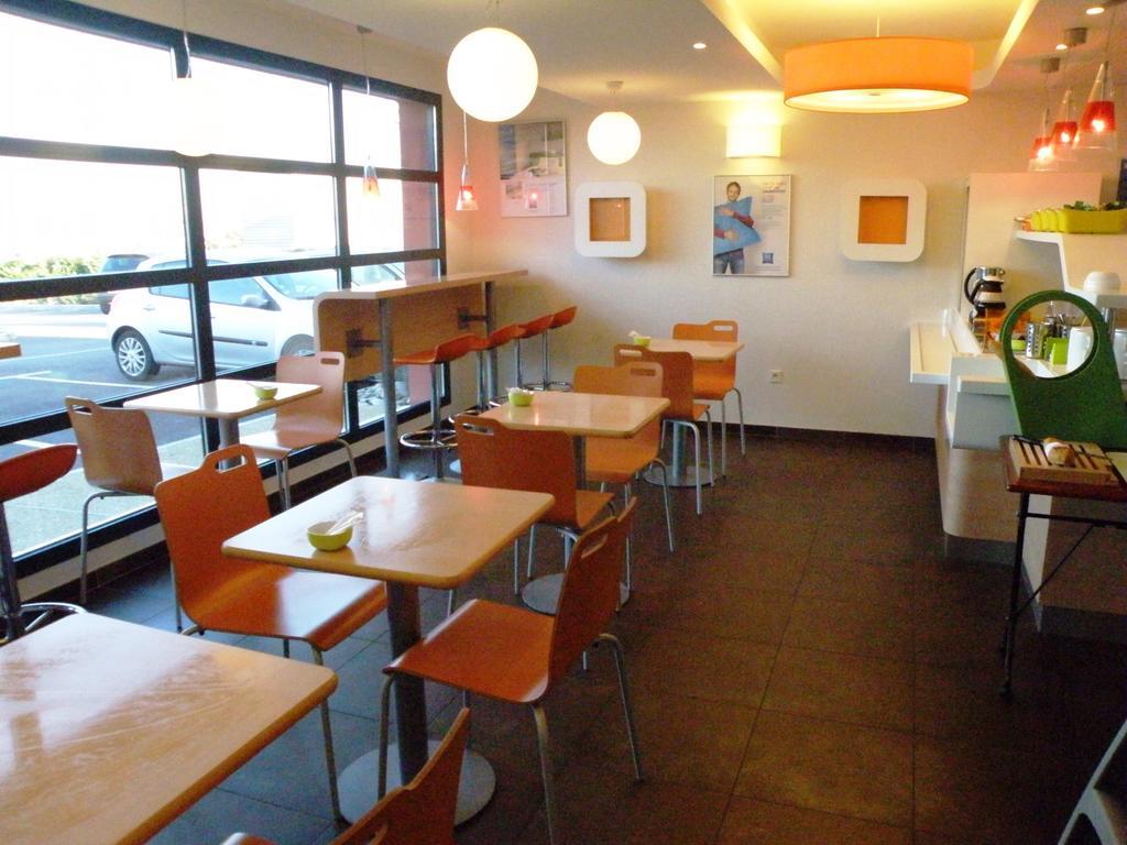 Ibis Budget Montauban Les Chaumes Exterior photo