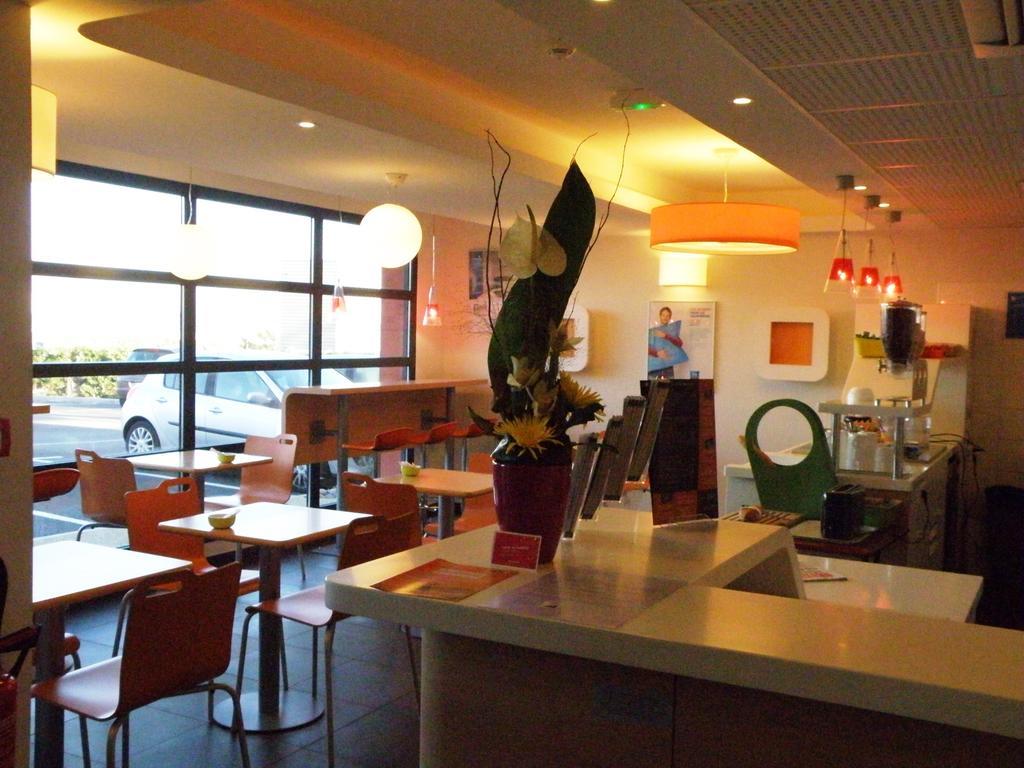 Ibis Budget Montauban Les Chaumes Exterior photo
