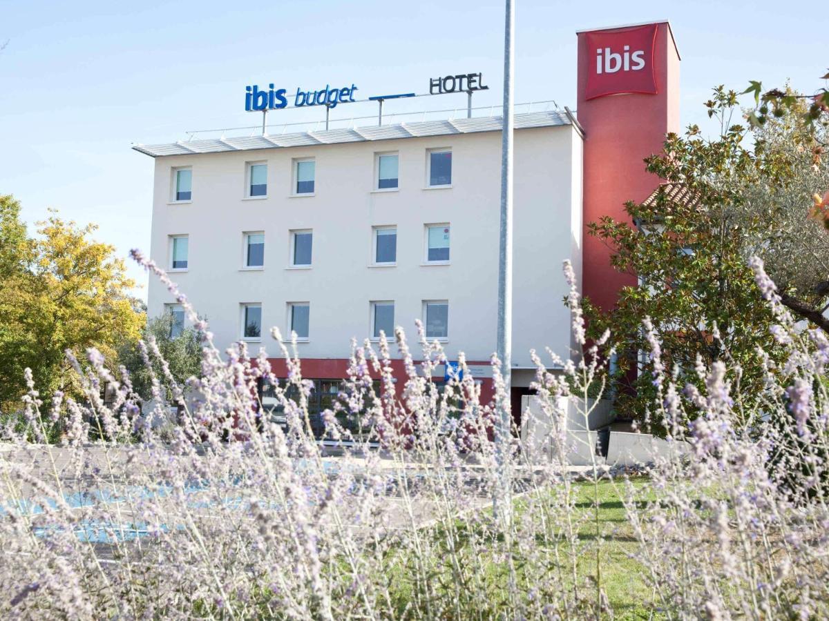 Ibis Budget Montauban Les Chaumes Exterior photo